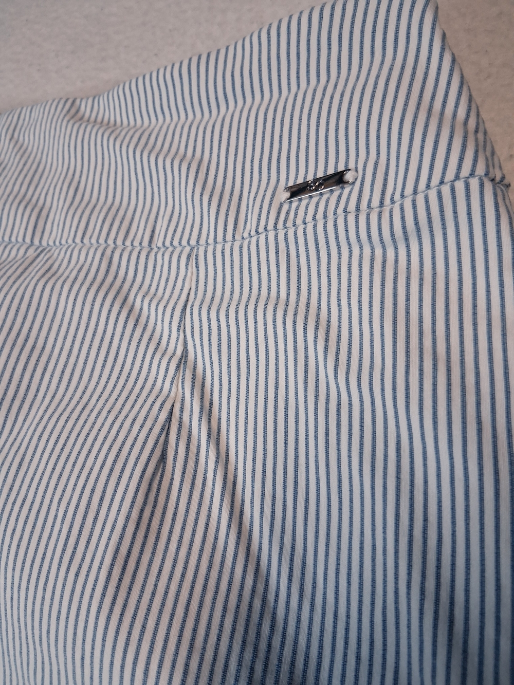 Blue and White Striped Sport Skort  Rayon - Picture 10 of 11